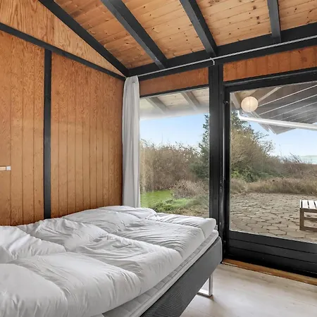 Holiday home 2 Bedroom Beautiful In Fejo